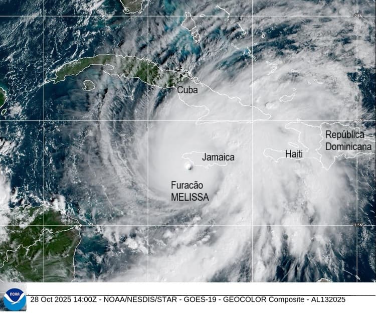 Olho do furacão Melissa estava a 60 km da Jamaica às 15 UTC (12h em Brasília) de 28/10/25)